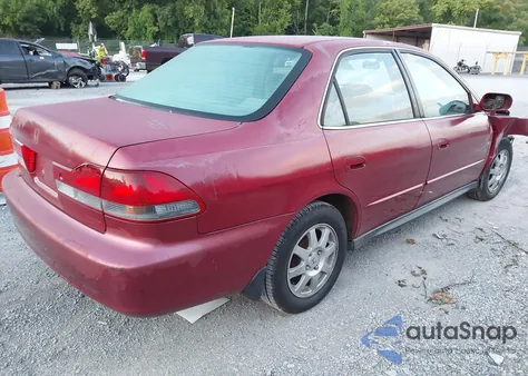 2002 Honda Accord 2.3 Se из США, поврежденный, VIN 1HGCG56772A027026